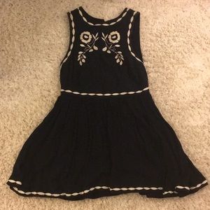 ✨FREE PEOPLE✨ EMBROIDERED DRESS